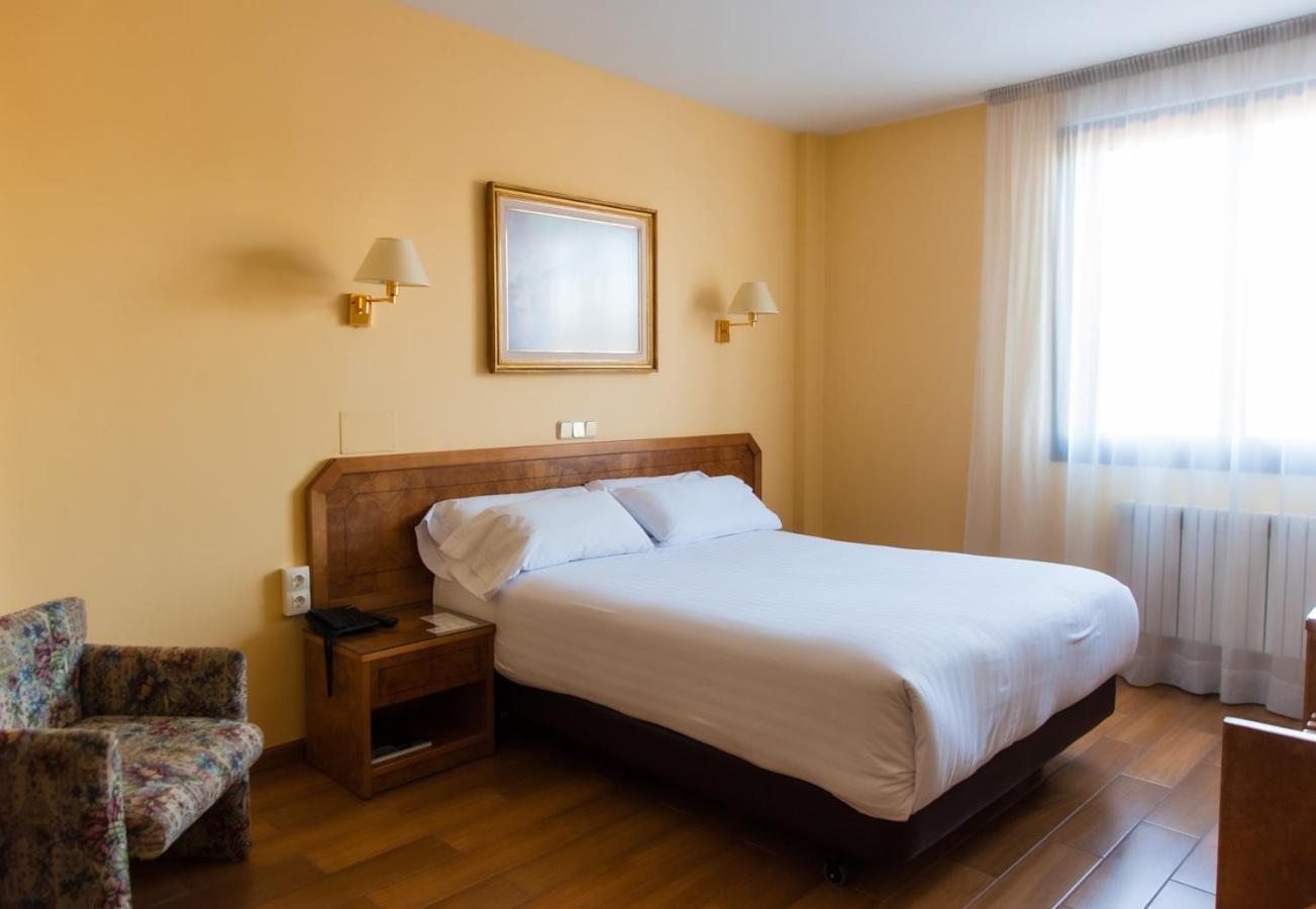 Hotel Don Carmelo Ávila Dış mekan fotoğraf