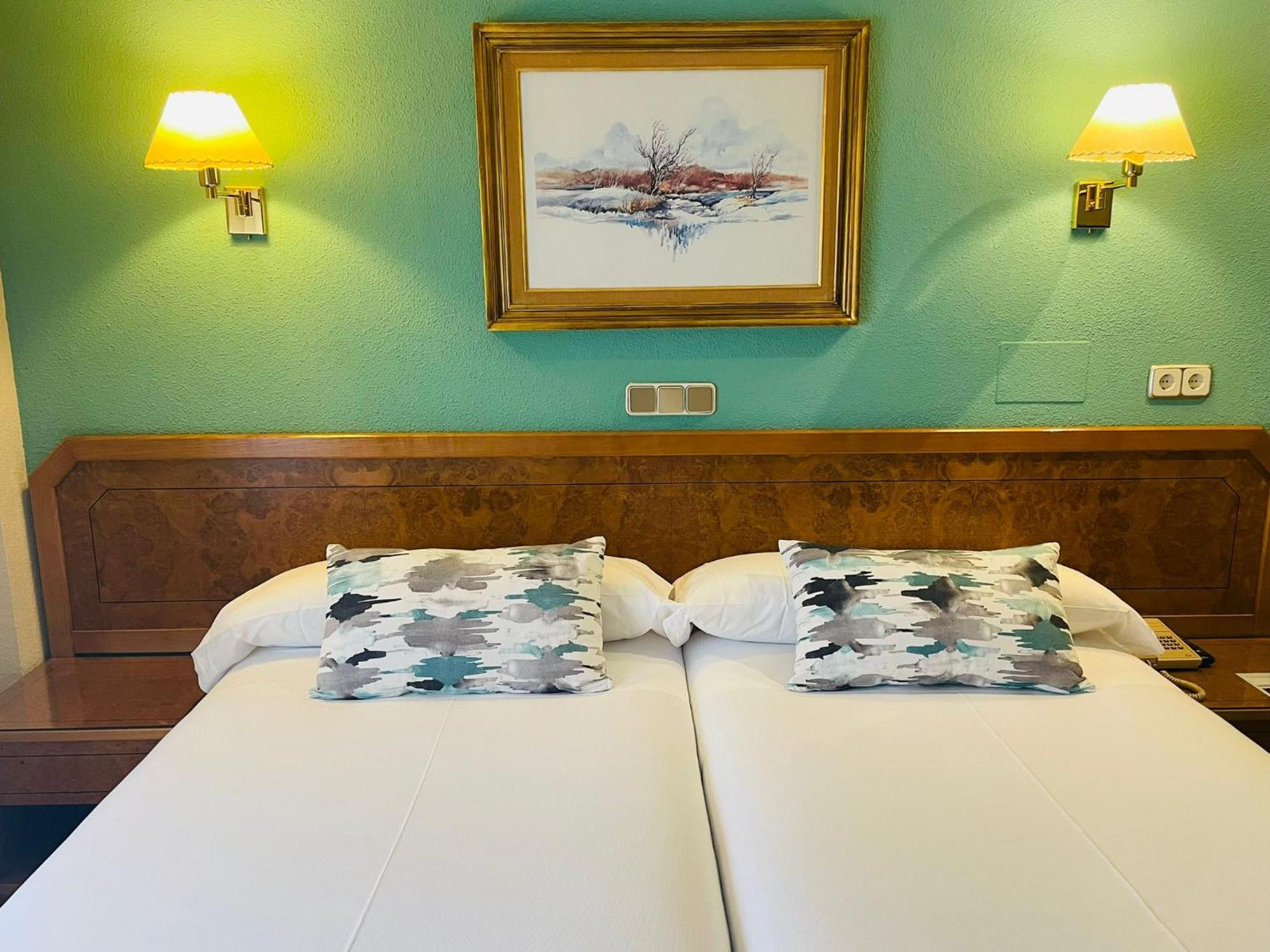 Hotel Don Carmelo Ávila Dış mekan fotoğraf